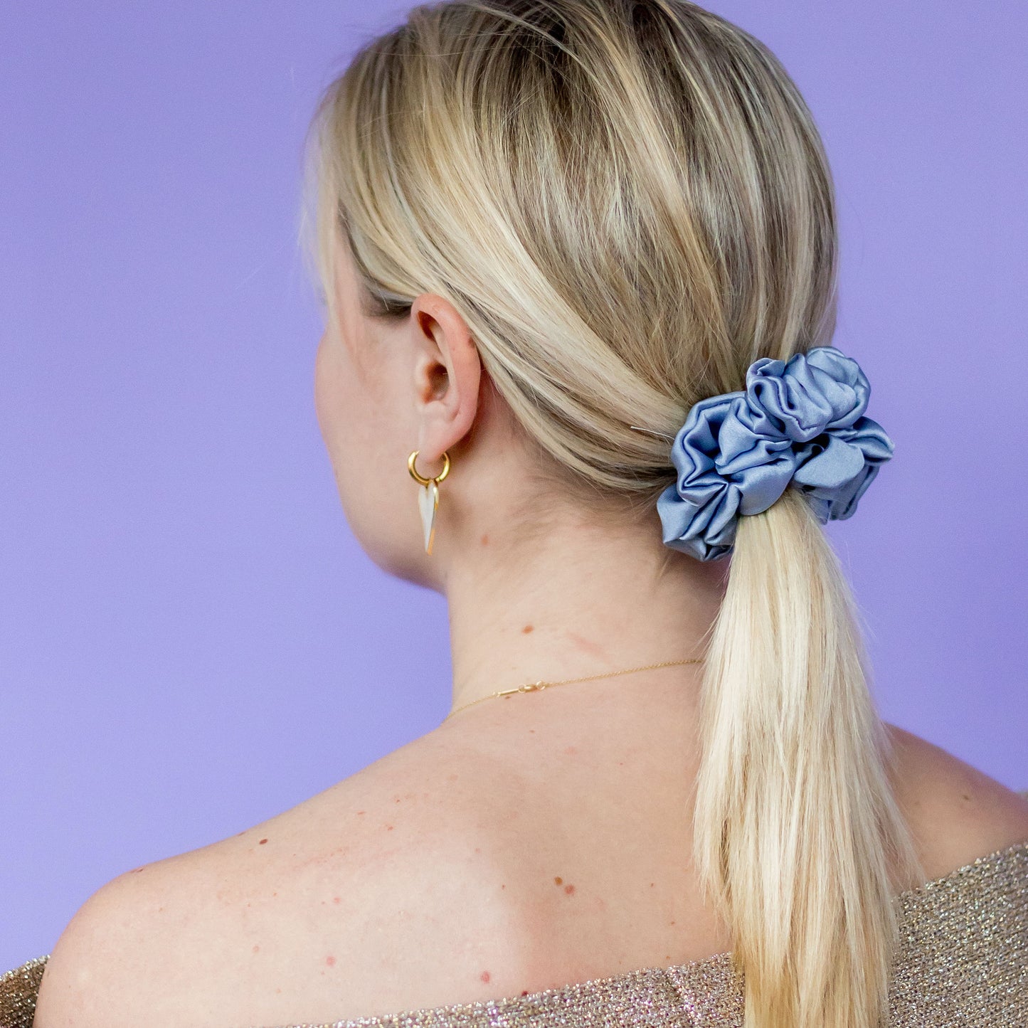 Scrunchie satijn-jeans