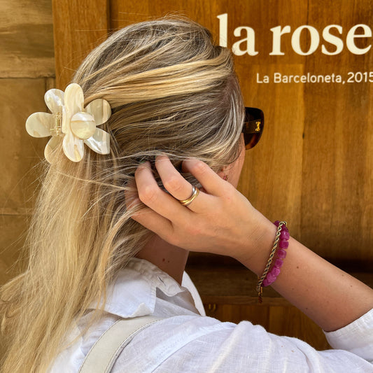 Fleur de pince à cheveux