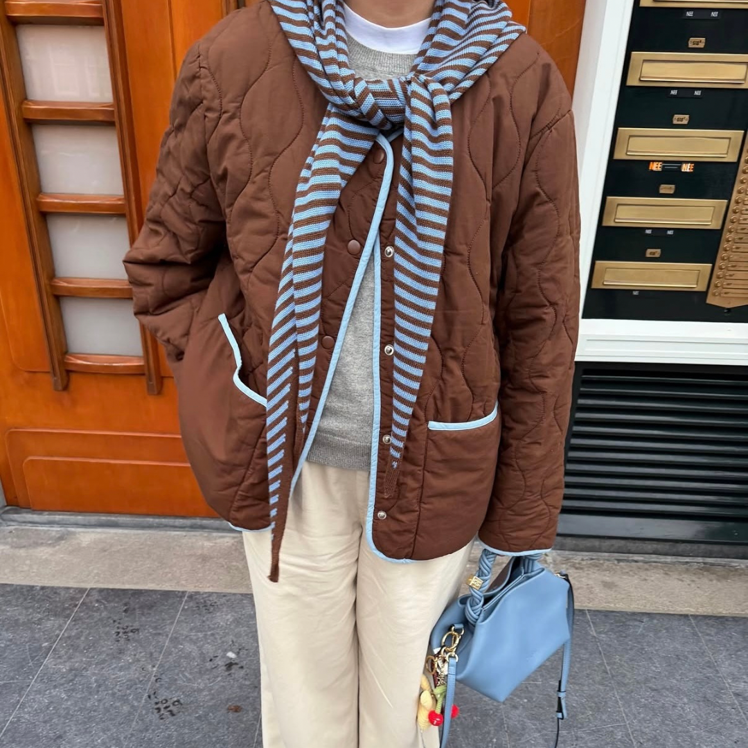 Dreiecksschal – Karamellbraun & Blau gestreift – Groß